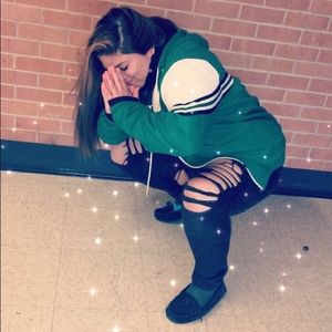 Meet your Posher, Isabel